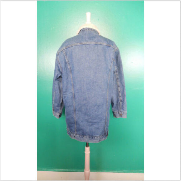 LEVI'S BOYFRIEND LENGTHENED TRUCKER SHERPA JACKET - Picture 6 of 7